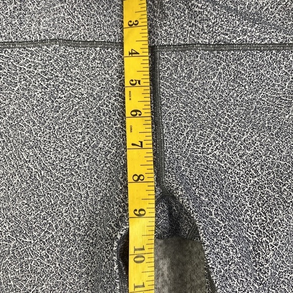 Lululemon Train Times Fractal Alpine print leggings with mesh panels - Picture 8 of 11